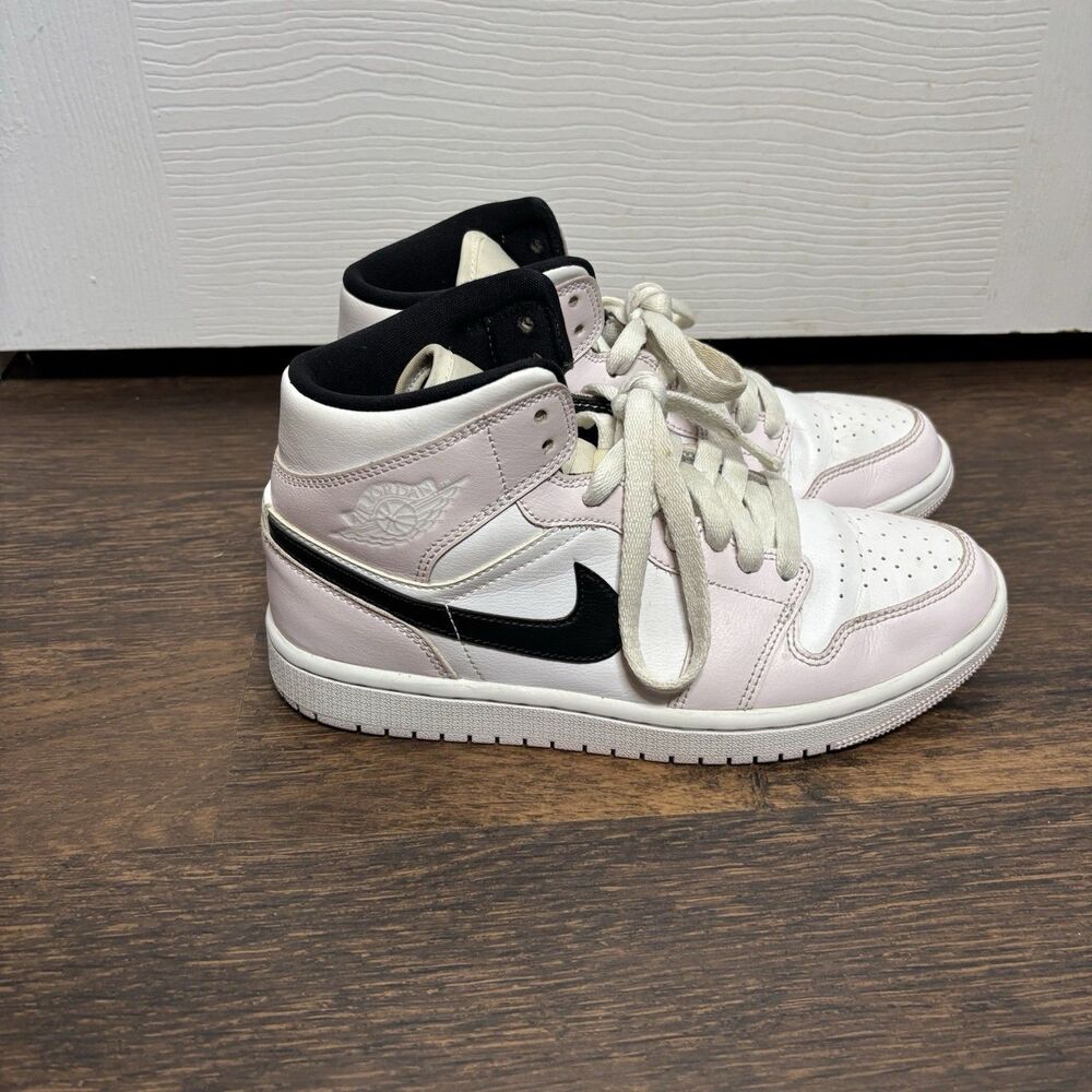 Nike Air Jordan 1 Mid GS Pink White Black Size 7Y Sneakers BQ6472-500